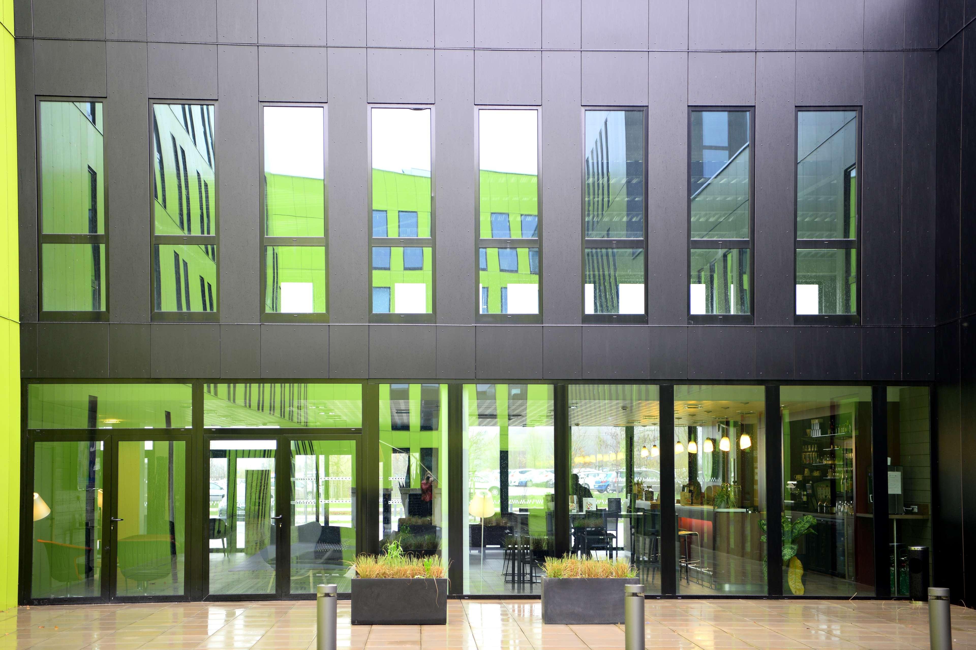 Campanile Belfort Montbeliard - Gare La Jonxion. Meroux Ngoại thất bức ảnh