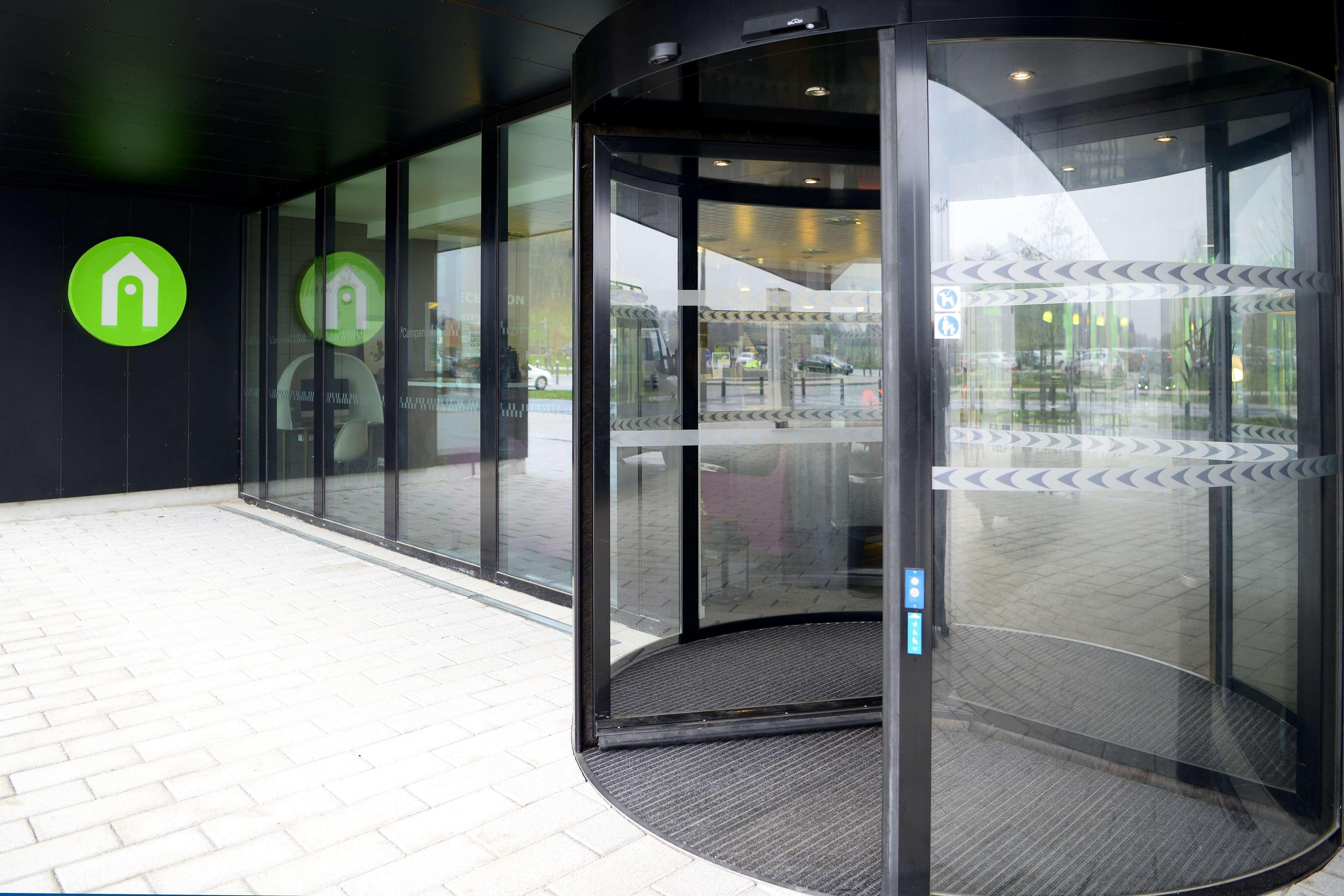 Campanile Belfort Montbeliard - Gare La Jonxion. Meroux Ngoại thất bức ảnh