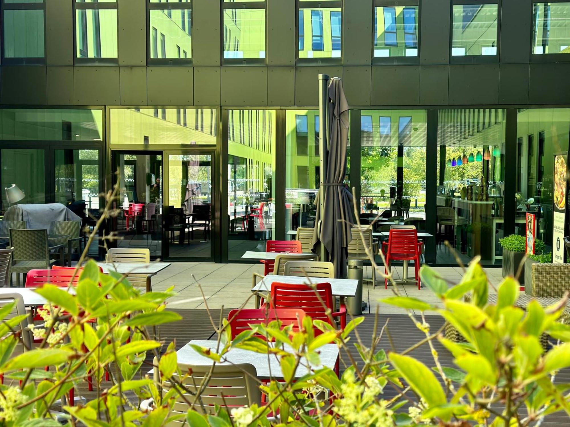 Campanile Belfort Montbeliard - Gare La Jonxion. Meroux Ngoại thất bức ảnh