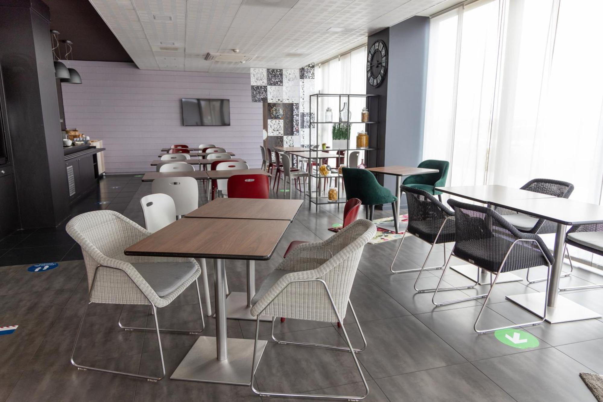 Campanile Belfort Montbeliard - Gare La Jonxion. Meroux Ngoại thất bức ảnh